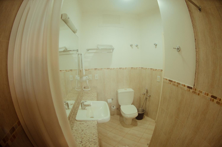 Bathroom, Hotel Marambaia Cabecudas - frente mar, Itajaí