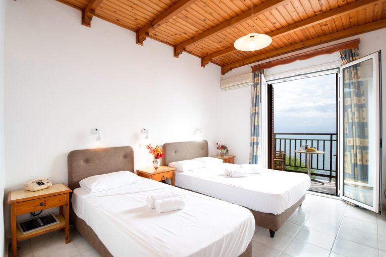 Bedroom 4, Hotel Korakakis Beach, Peloponnese