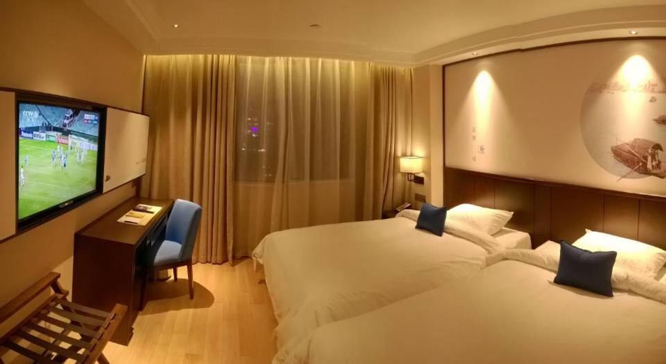 Bedroom 8