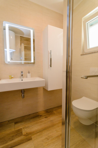 Bathroom 3, Apartments Filip, Zadar