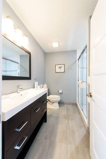Bathroom 3, Marker 8 Hotel and Marina, Saint Johns