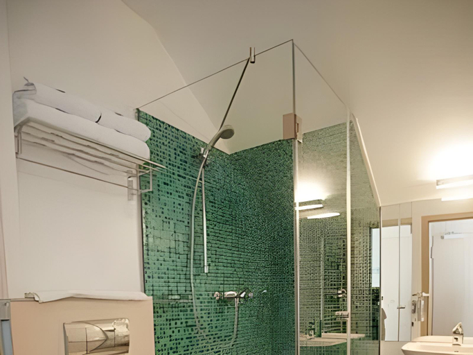 Bathroom 4, Armatti Hotel, Brasov