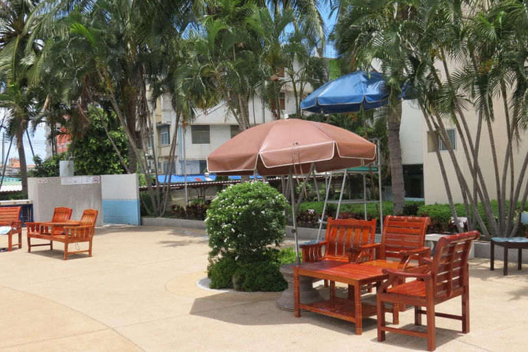 Food & Drinks 5, View Talay 1B by Fernando, Pattaya