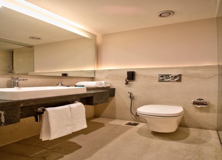 Bathroom, Sarovar Premiere Jaipur, Jaipur