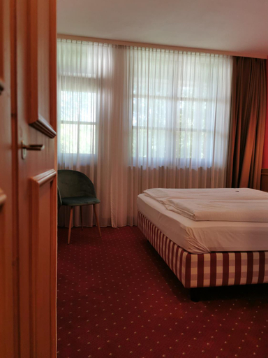 Bedroom 3, Landhotel Olmuhle, Aschaffenburg