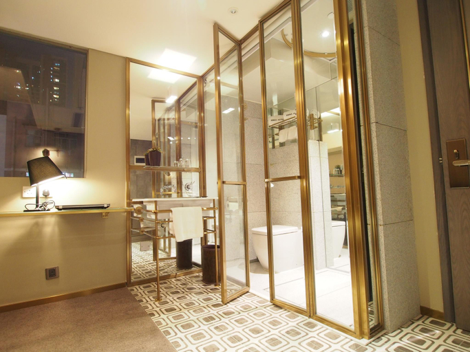 Bathroom 4, Kings Hotel, Kowloon