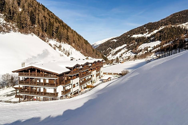 Exterior & Views 2, Hotel Almina Family & SPA, Bolzano