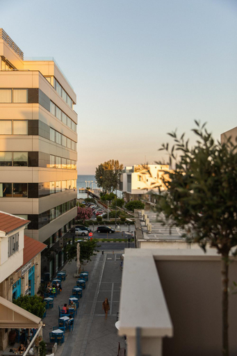 Exterior & Views 2, Old Port Hotel