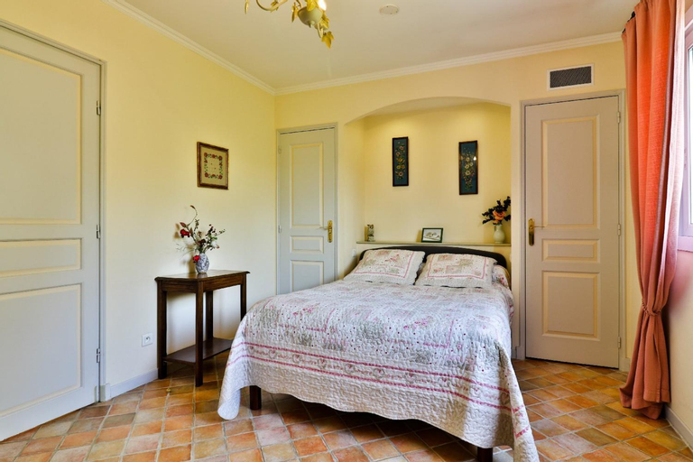 Bedroom 12
