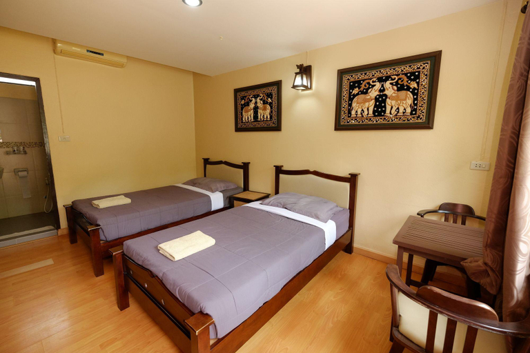 Bedroom 3, Piya Guesthouse, Muang Mae Hong Son