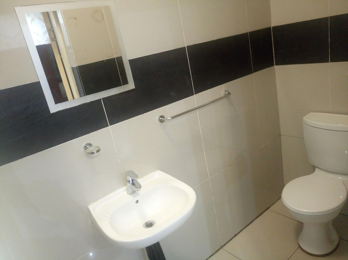 Others 5, The Union Hotel, eThekwini