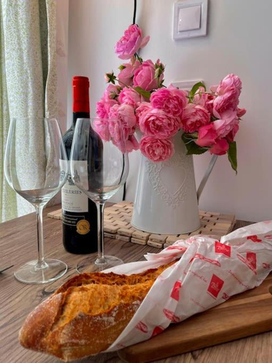 Food & Drinks 5, La Colline de Tilleul - De La Colline 4 STAR RATED - Beautiful Cottage Near Aubeterre, Charente