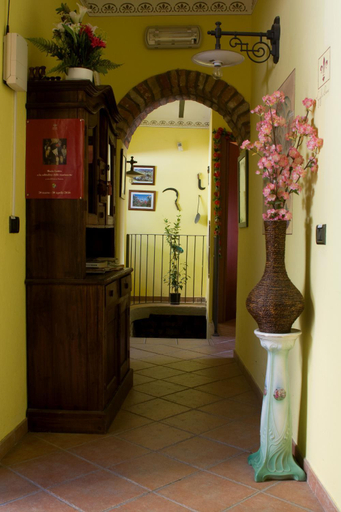 Public Area, Arco Dei Nobili, Cuneo