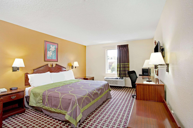 Bedroom 3, Super 8 by Wyndham Forrest City AR, Saint Francis