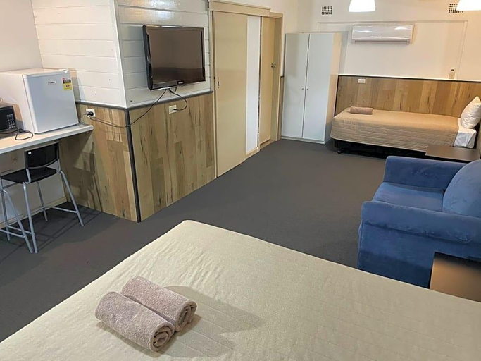 Others 5, Country Comfort Cowra Countryman Motor Inn, Cowra