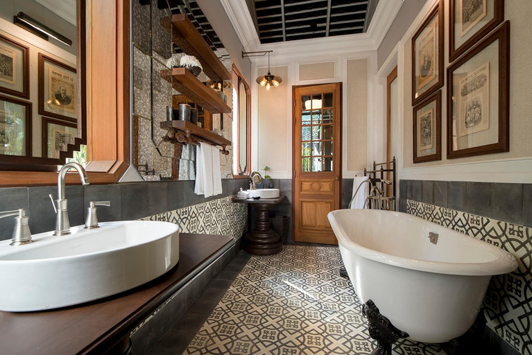 Bathroom 5, Rosewood Luang Prabang, Luang Prabang