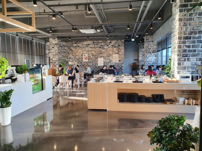 Food & Drinks 5, The Muse Hotel & Residence, Gijang