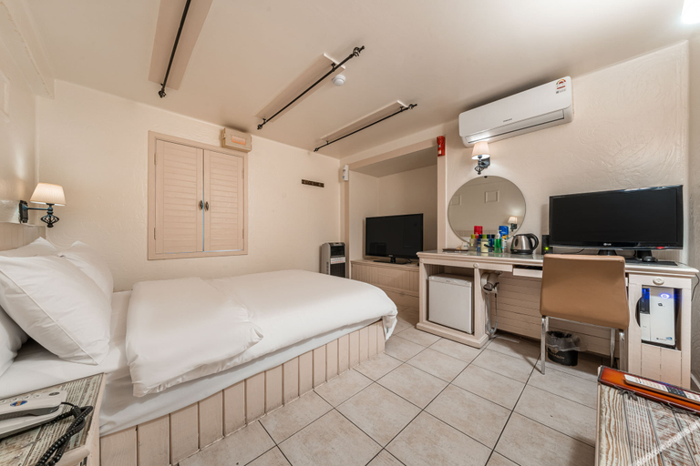 Bedroom 2, Daerim Caslon, Yeongdeungpo