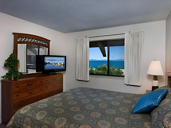 Bedroom 3, Tahoe Lakeshore Lodge & Spa, El Dorado