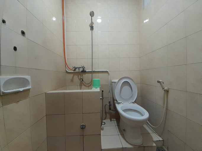 Bathroom 5, Cahya Nirwana hotel, Banyumas