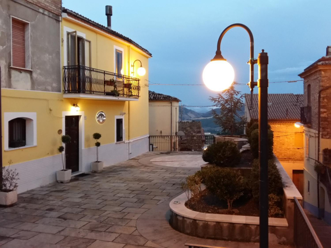 Others 5, B&B Al Centro, Potenza