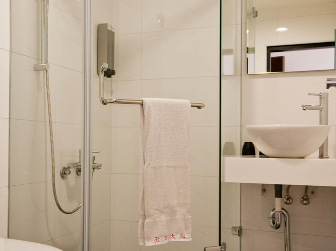 Bathroom 4, Quemoy Hotel, Kinmen