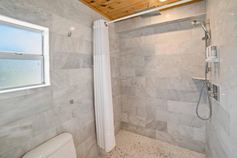 Bathroom 8