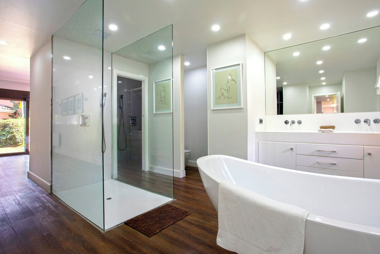 Bathroom 2, Genteel Home Venalmar Terrace, Málaga