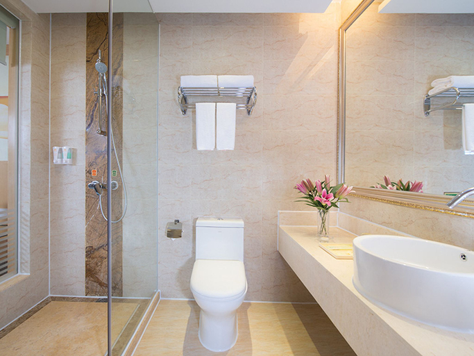 Bathroom 4, Vienna Hotel Meizhou Jiangnan , Meizhou