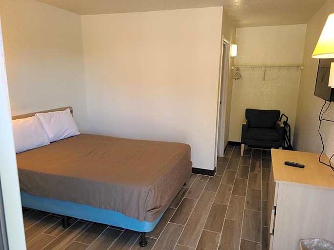 Bedroom 3, Rodeway Inn Las Cruces, Dona Ana