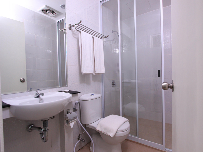 Bathroom 5, Evan Hotel (Non-Smoking), Jambi