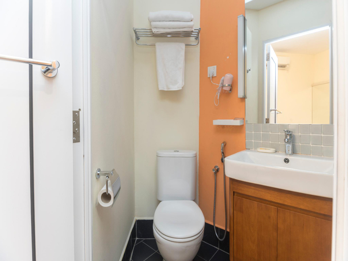 Bathroom, iStay Hotel, Penang Island