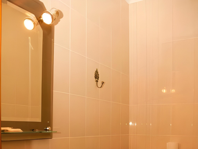 Bathroom 2, Sao Neutel, Chaves