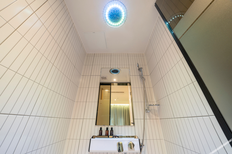 Bathroom 5, Busan Songjeong Brooks Hotel, Haeundae