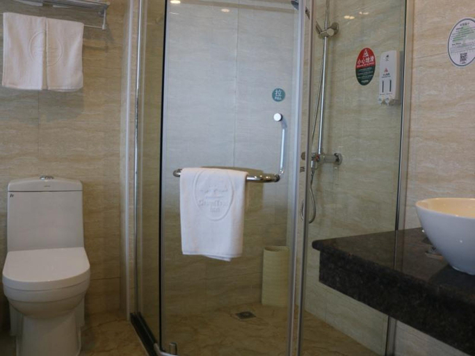 Bathroom 3, GreenTree Inn Nanjing Dachang Getang Metro Station Express Hotel, Nanjing