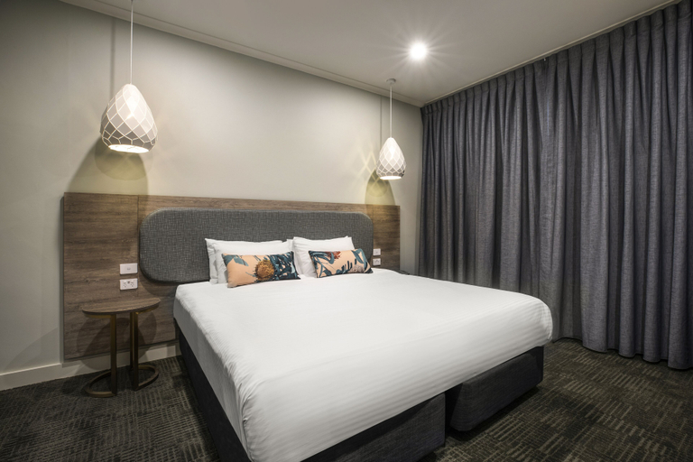Bedroom 2, Nightelier Carrum Downs Sands Hotel, Frankston - East
