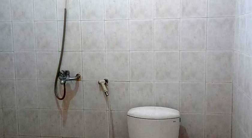 Bathroom, Hotel Nirwana Situbondo, Situbondo