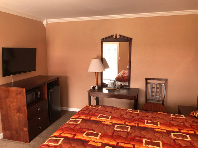 Others 4, Budget Inn - New Albany, Union