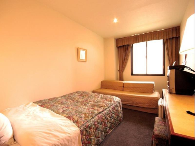 Bedroom, Leo Plaza Hotel, Sasebo