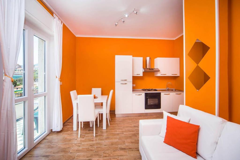 Others 5, Attic Apartment, Air Conditioning, Fast WiFi, Genova