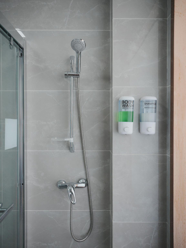 Bathroom 4, W Golf Resort, Oslob