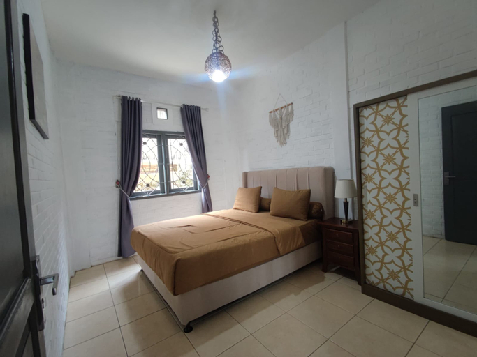 Bedroom 13
