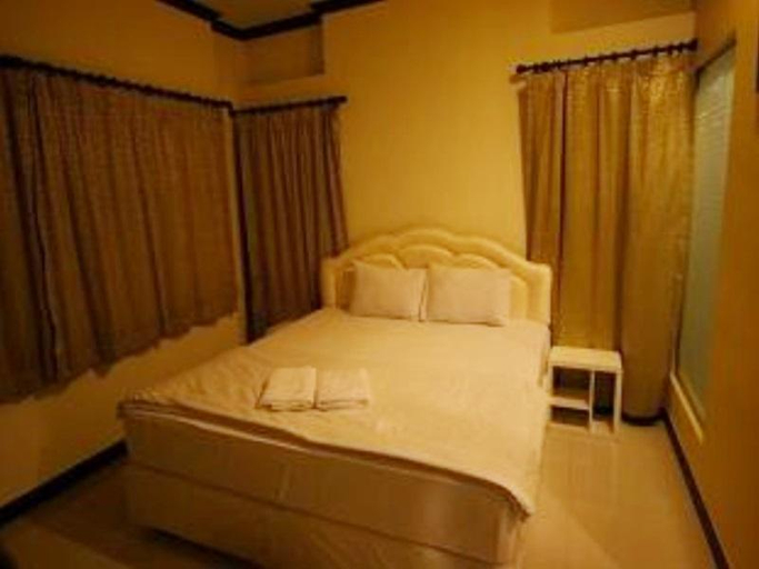 Bedroom 2, Bangrak Resort, Muang Nakhon Sawan