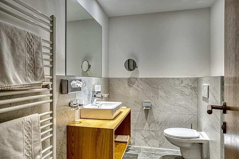 Bathroom 5, Adige-Radweg - Hotel Erika, Landeck