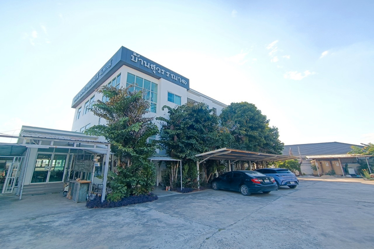 Rooms of Baansuwanna Hotel, Suphan Buri