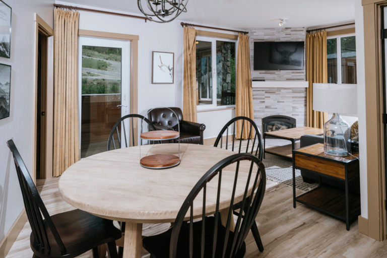 Dining Room 1