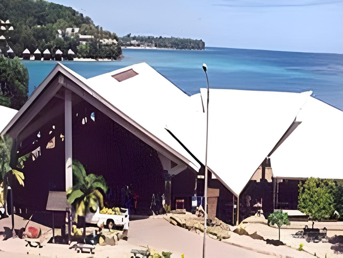 Others 5, City Lodge, Port Vila