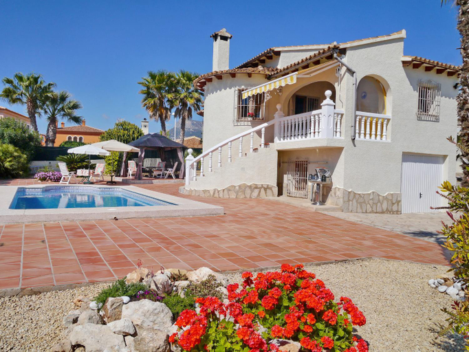 Others 3, Villa Salinas, Alicante