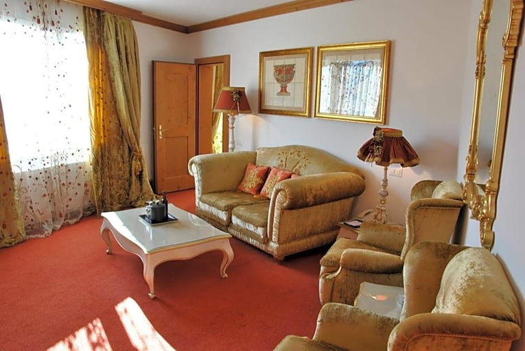 Exterior & Views 2, Grand Hotel du Golf, Sierre