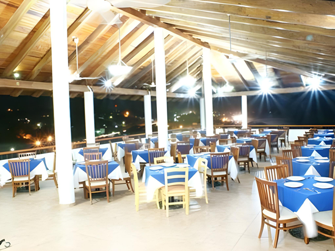 Food & Drinks 2, Hotel Caracol Plaza, Dist. Pochutla